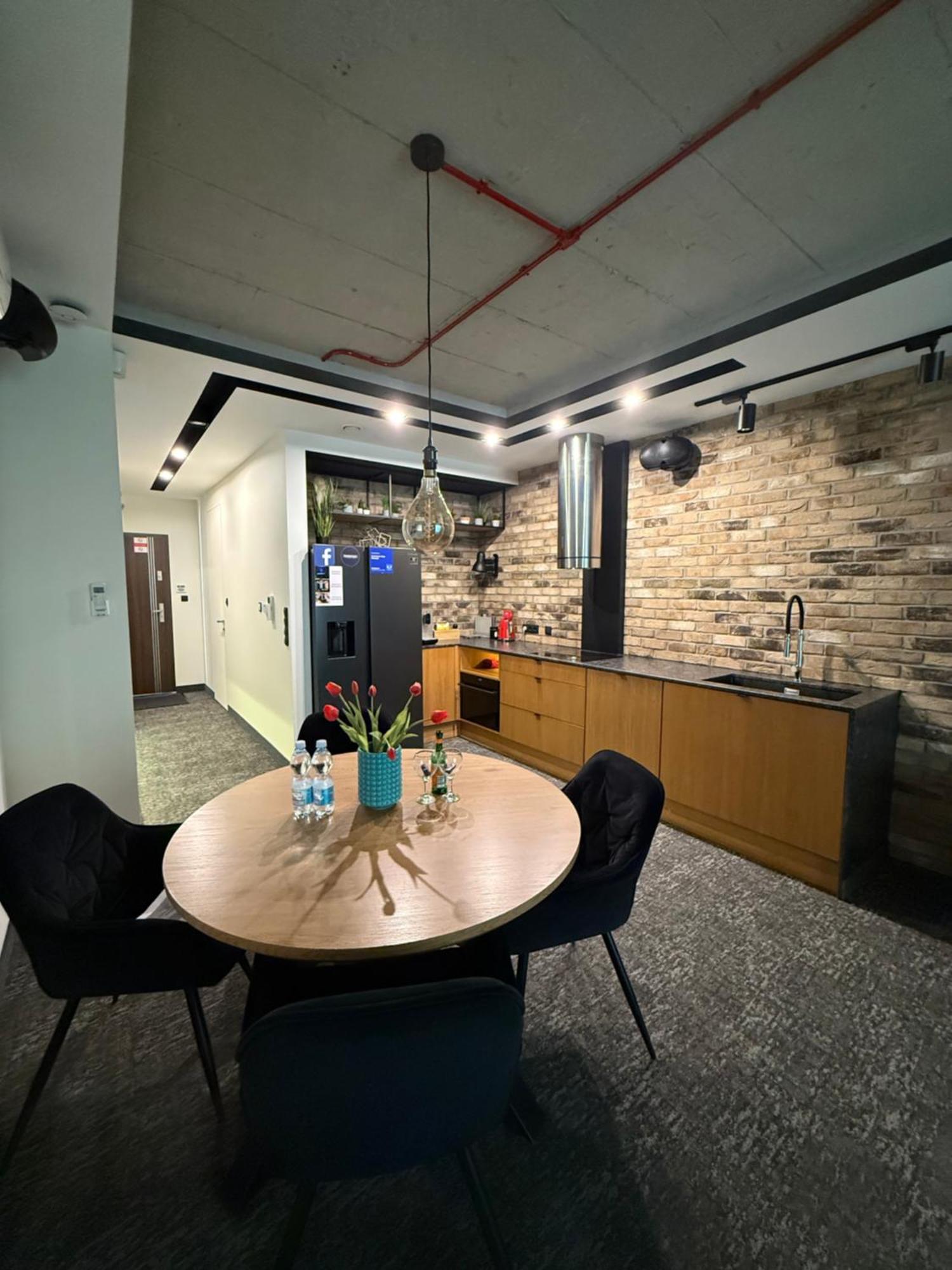 Apartament Aleja Wolnosci Nowy Sącz Exteriör bild