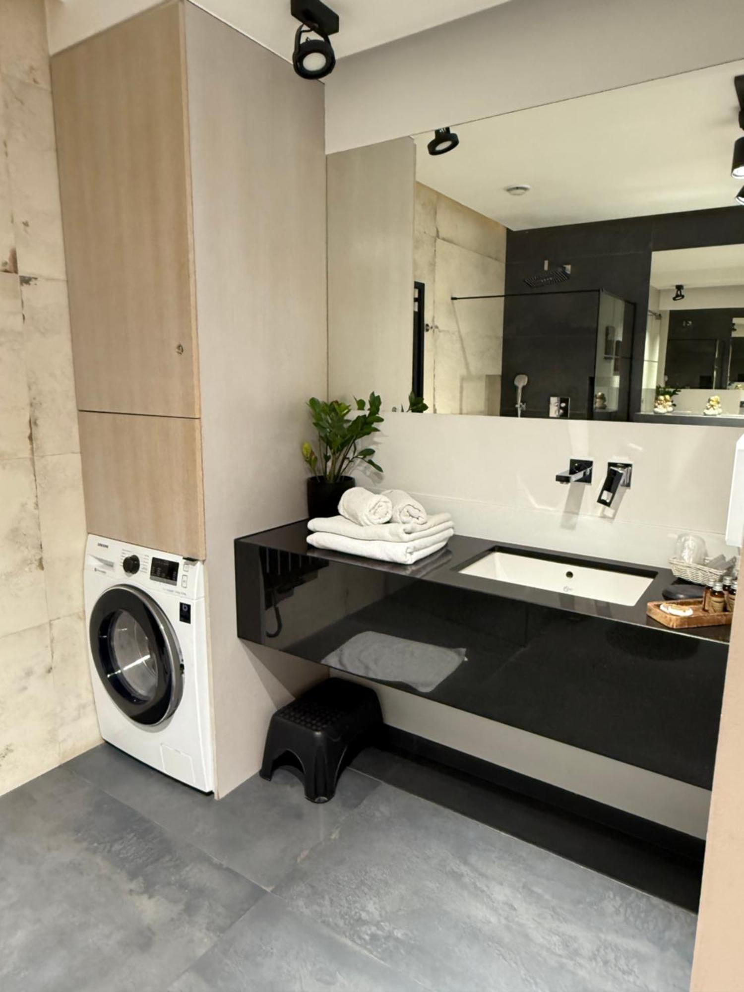Apartament Aleja Wolnosci Nowy Sącz Exteriör bild