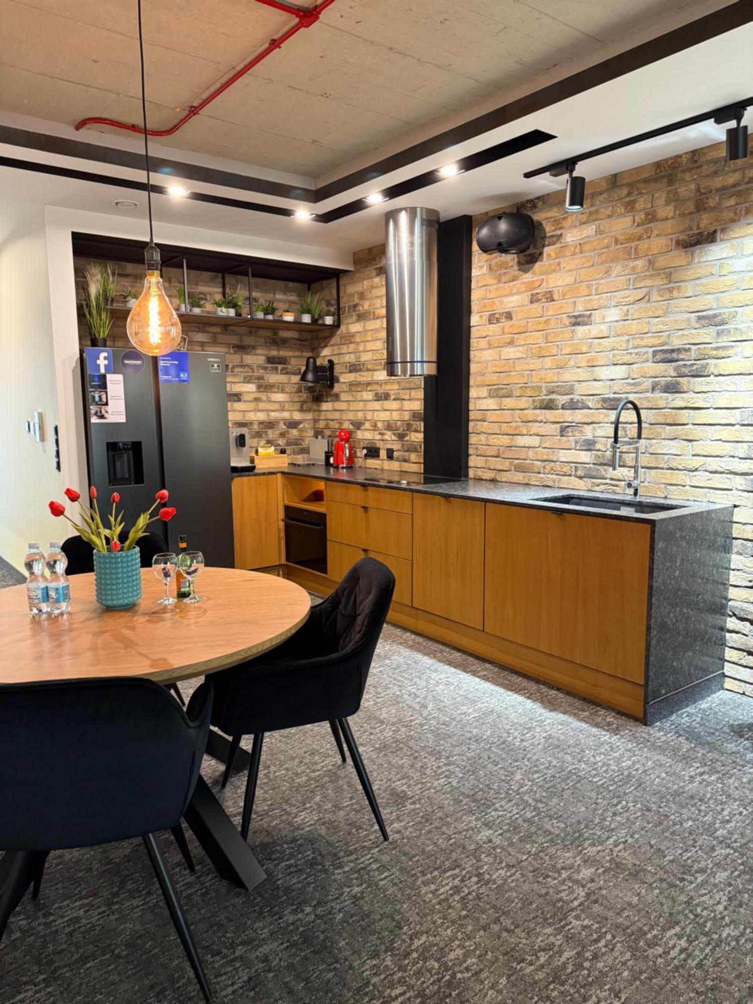 Apartament Aleja Wolnosci Nowy Sącz Exteriör bild
